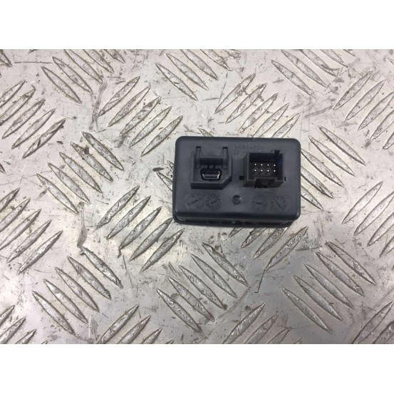 Магнитола (CITROEN JUMPER III 2014-2019г, D532 разъём USB AUX, Б/у)