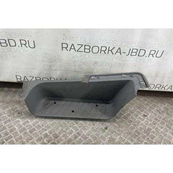 Накладка порога (VW CRAFTER 06-16, R 9066864310, Б/у)