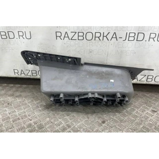 Накладка порога (VW CRAFTER 06-16, R 9066864310, Б/у)